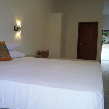New Villa Unawatuna Exterior photo